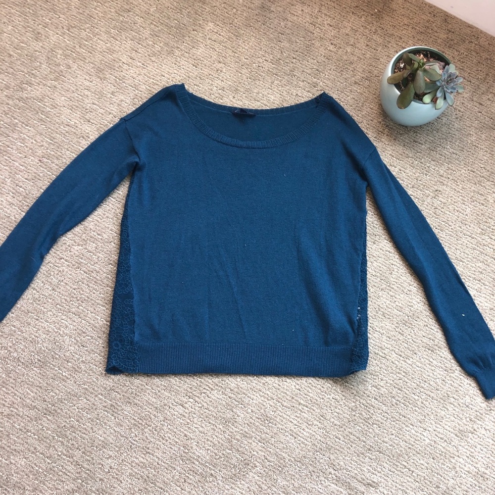 Laceback AE Sweater